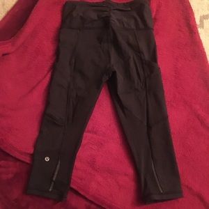 Lululemon Outrun 17” Crop